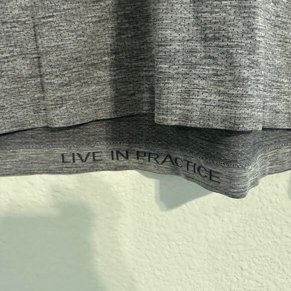 Men's Gray Lululemon Athletic Shirt Xl - Picture 6 of 6